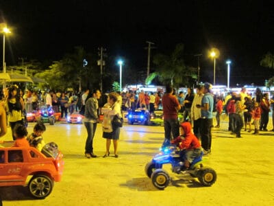 Cancun festival kids